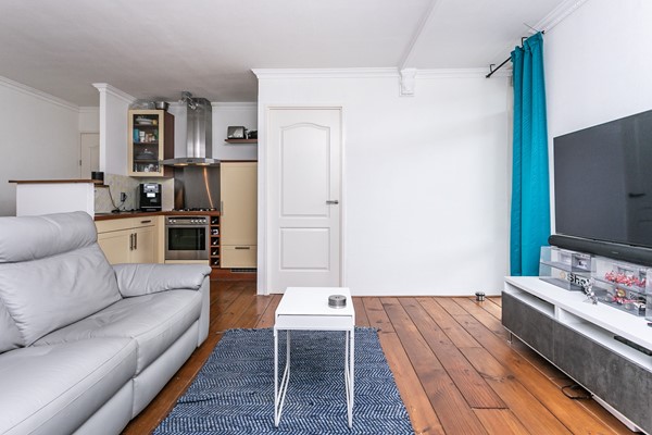 Foto - Verkocht onder voorbehoud: Appartement op 1e etage , 1 slaapkamer, balkon, duurzame VVE plus garage. Centraal gelegen nabij alle verbindingswegen.

